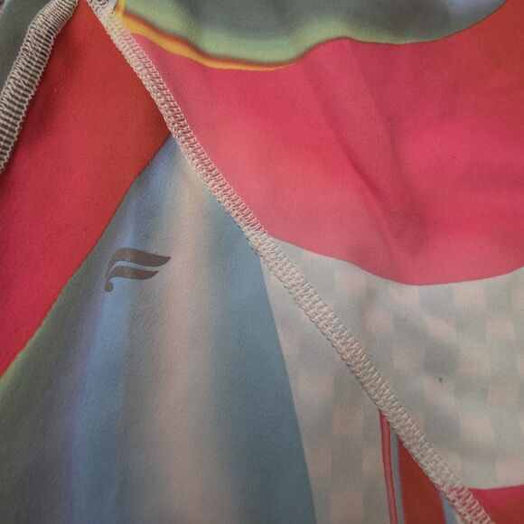 NWT Fabletics Athletic Set Size 1X Multicolor Cropped Leggings Top Power Hold - Picture 13 of 16